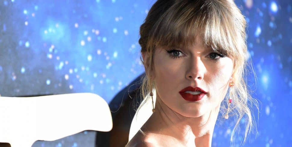 Taylor Swift Supports 'Black Lives Matter' Movement And Encourages Mail-In Voting