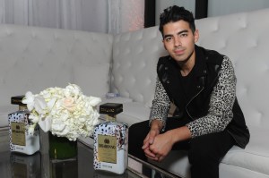 GALLERY: 7 Reason Why Joe Is The Coolest Jonas Brothers