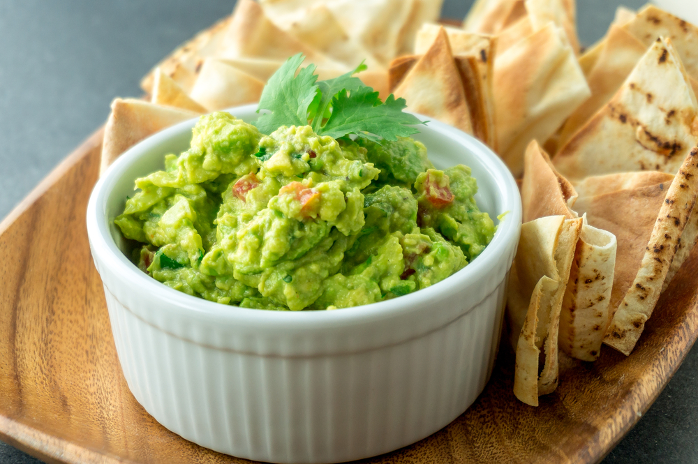 guacomole and chips