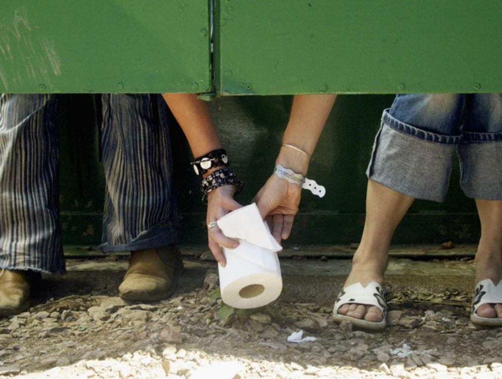 9 Unspoken Rules For Public Restroom Etiquette