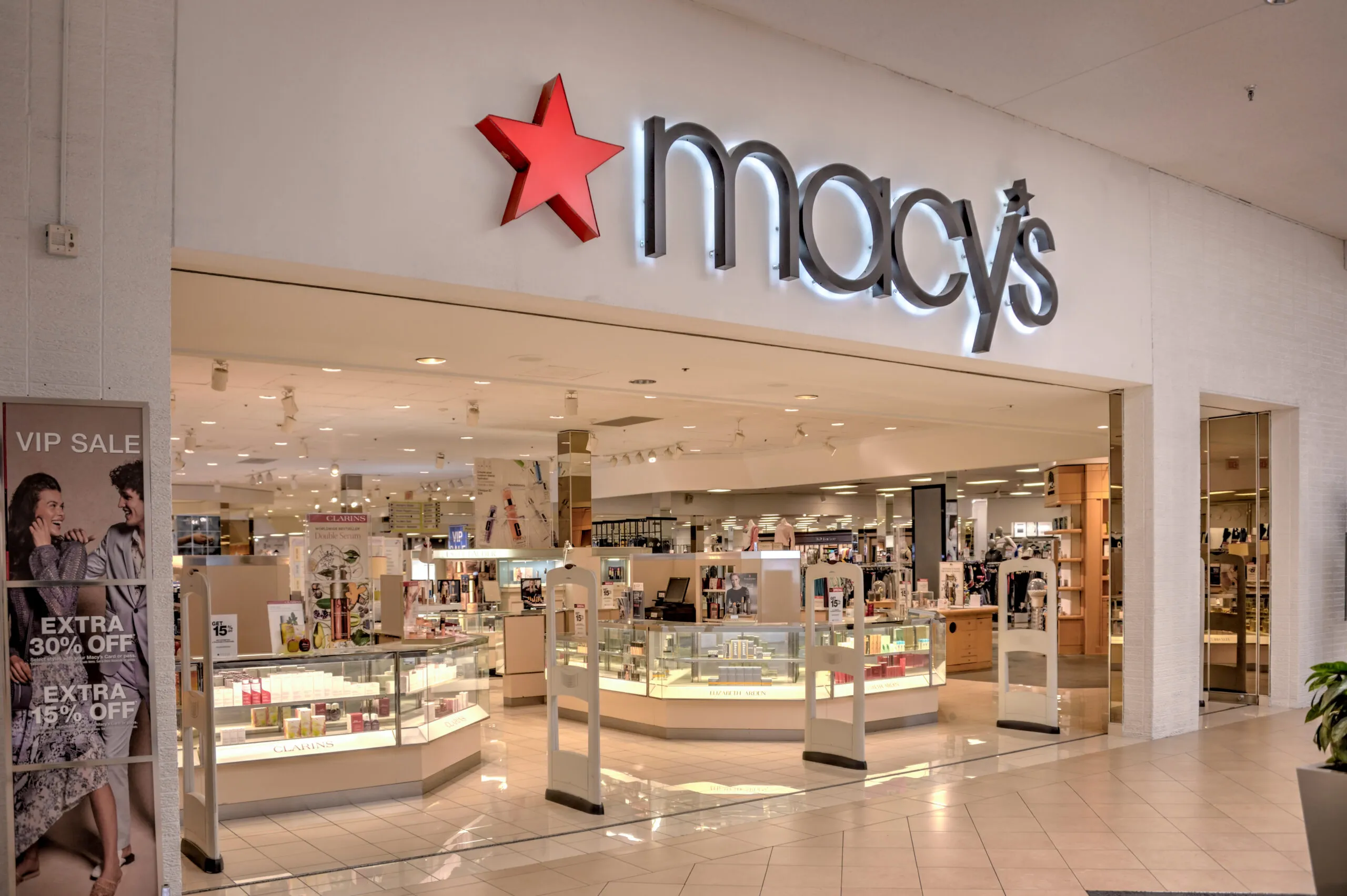 macys closing 150 stores over the next few years